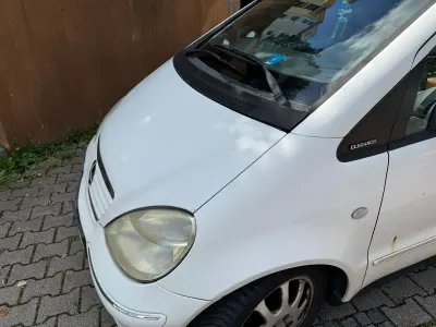 Używany Mercedes A190 Elegance 125 KM (91 kW) 2002 Biały Hatchback