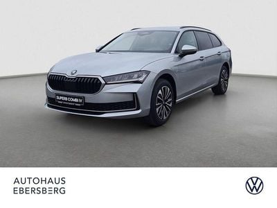 Silber Neu 2025 Skoda Superb Selection Kombi | 44.900 € (Superpreis)