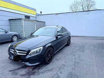 Schwarz Gebraucht 2017 Mercedes C200 Avantgarde Limousine | 14.800 € (Etwas zu teuer)