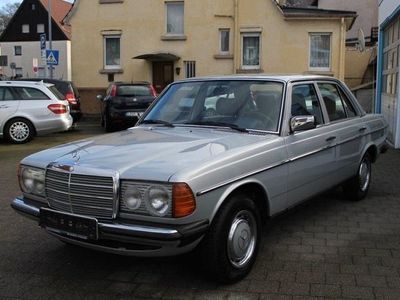 gebraucht Mercedes E230 Limousine