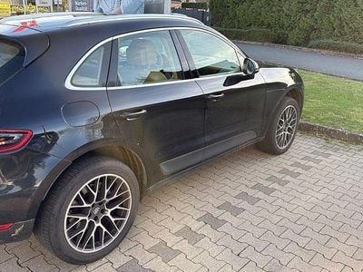 Porsche Macan S