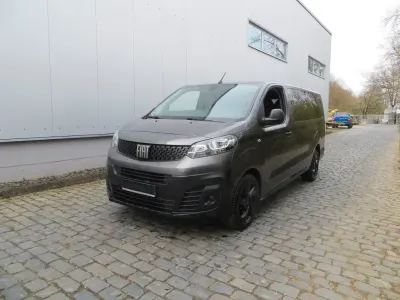Gebraucht Fiat Scudo 177 PS (130 kW) 2023 Grau Van
