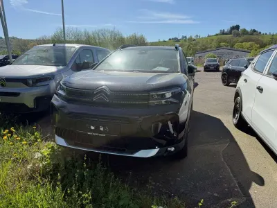 Neu Citroën C5 Aircross 131 PS (96 kW) 2025 Lackierung schwarz perla n SUV