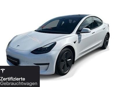 Begagnad Tesla Model 3 Long Range RWD 208 kW (283 HK) 2021 Vit Sedan