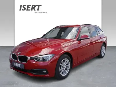Gebraucht BMW 320 Advantage 190 PS (139 kW) 2019 Rot Kombi