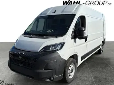 Gebraucht Peugeot Boxer 140 PS (102 kW) 2024 Weiß Van