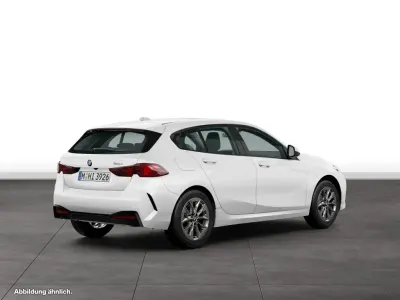 Gebraucht BMW 120 Shadowline 150 PS (110 kW) 2026 Alpinweiss Kleinwagen