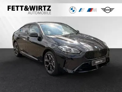 Neu BMW 220 Gran Coupé M Sport 170 PS (125 kW) 2026 Black sapphire metallic Coupé