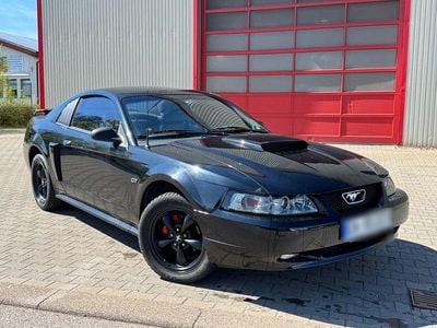 Begagnad Ford Mustang GT 324 HK (238 kW) 2001 Svart Sportkupé