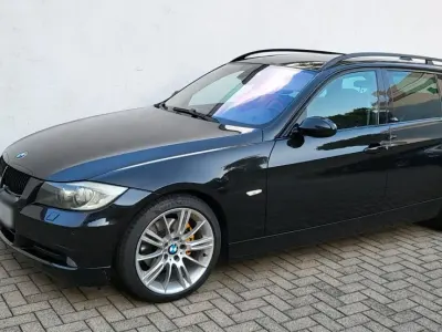 Gebraucht BMW 320 177 PS (130 kW) 2007 Schwarz Kombi