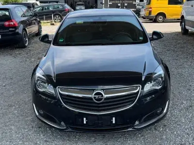 Gebraucht Opel Insignia 170 PS (125 kW) 2015 Schwarz Limousine