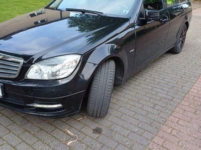 Mercedes C200