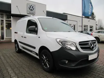 Gebraucht Mercedes Citan 112 114 PS (83 kW) 2018 Weiß Van / Kleinbus