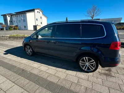 Gebraucht VW Sharan 177 PS (130 kW) 2015 Blau Van / Kleinbus