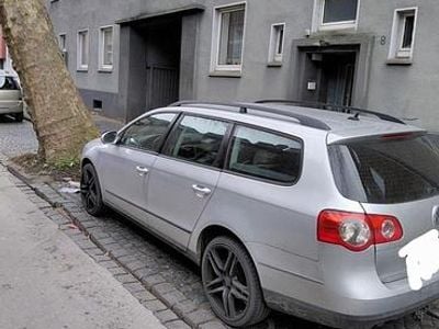 Gebraucht VW Passat 200 PS (147 kW) 2007 Weiß Kleinwagen