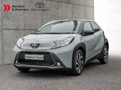 Neu Toyota Aygo 72 PS (52 kW) 2025 Grün