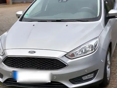 Gebraucht Ford Focus 101 PS (74 kW) 2016 Silber Limousine