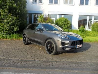 Porsche Macan S
