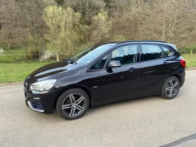 Gebraucht BMW 218 Active Tourer Sport Line 150 PS (110 kW) 2016 Braun Van / Kleinbus