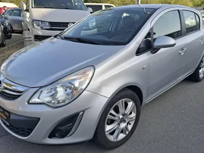 Gebraucht Opel Corsa Sport 86 PS (63 kW) 2011 Silber Kleinwagen