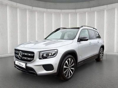 Gebraucht Mercedes GLB200 Night 163 PS (119 kW) 2022 Silber SUV