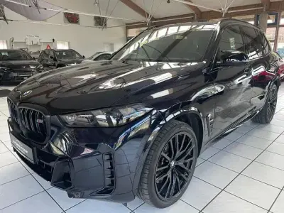 Gebraucht BMW X5 M Sport 530 PS (389 kW) 2025 Schwarz SUV