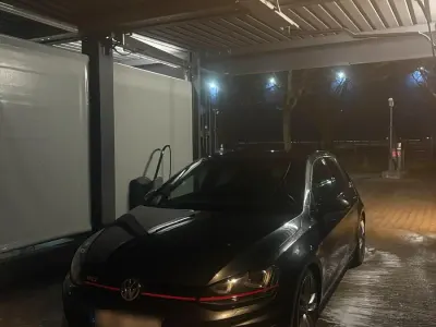 Gebraucht VW Golf VII GTI 235 PS (172 kW) 2016 Schwarz Kleinwagen