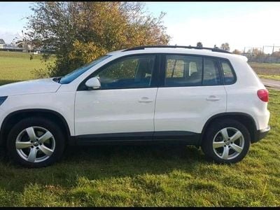 Gebraucht VW Tiguan 122 PS (89 kW) 2012 Weiß SUV