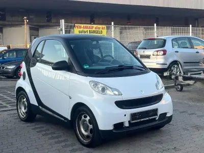 Gebraucht Smart ForTwo Coupé Pure 61 PS (44 kW) 2009 Weiß Coupé