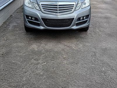 Grau Gebraucht 2010 Mercedes E200 Limousine | 11.500 € (Teuer)