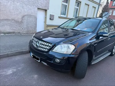 Gebraucht Mercedes ML350 224 PS (164 kW) 2007 SUV