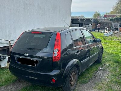 Second-hand Ford Fiesta 69 CP (50 kW) 2008 Negru Hatchback