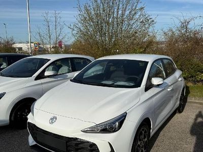 Weiß Gebraucht 2024 MG MG3 Comfort Kleinwagen | 19.470 € (Fairer Preis)