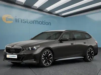 Neu BMW 540 303 PS (222 kW) 2026 Grau Kombi