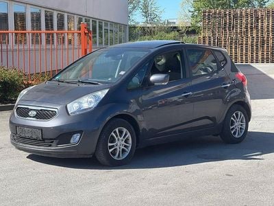 Second-hand Kia Venga Spirit 128 CP (94 kW) 2012 Gri Hatchback