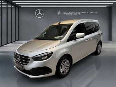 Gebraucht Mercedes T160 Style 95 PS (69 kW) 2024 Helvinsilber metallic Van / Kleinbus