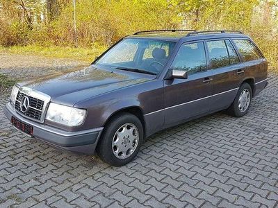 Brugt Mercedes E220 150 HK (110 kW) 1993 Brun Stationcar