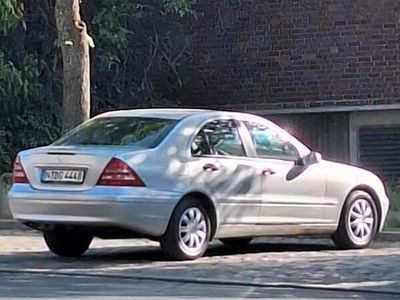 Mercedes C180
