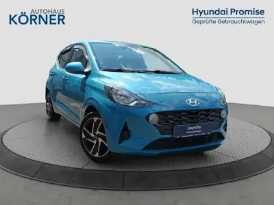 Gebraucht Hyundai i10 Trend 67 PS (49 kW) 2023 Aqua turquoise Kleinwagen