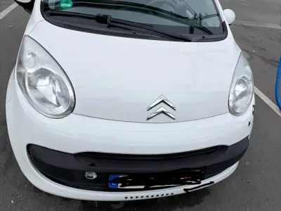Gebraucht Citroën C1 67 PS (49 kW) 2007 Weiß Kleinwagen