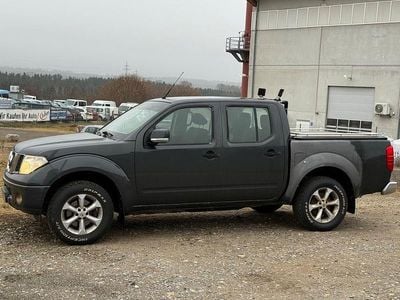 Grau Gebraucht 2009 Nissan Navara Abholung | 5.300 € (Guter Preis)