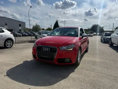 Gebraucht Audi A1 Attraction 86 PS (63 kW) 2010 Rot Kleinwagen