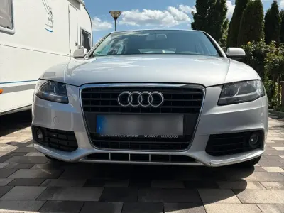 Gebraucht Audi A4 160 PS (117 kW) 2011 Grau Limousine