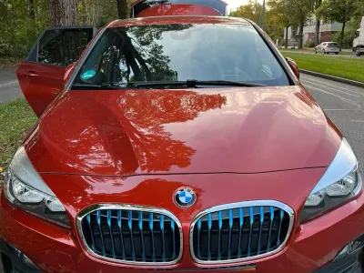 Gebraucht BMW 225 136 PS (100 kW) 2019 Orange Van / Kleinbus