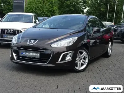 Gebraucht Peugeot 308 Active 120 PS (88 kW) 2012 Braun Coupé