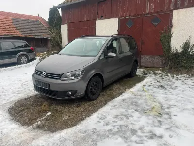Usata VW Touran 110 CV (80 kW) 2014 Grigio Monovolume