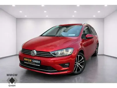 Gebraucht VW Golf Sportsvan LOUNGE 125 PS (91 kW) 2015 Rot Van / Kleinbus
