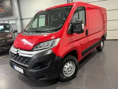 Używany Citroën Jumper 120 KM (88 kW) 2021 Czerwony Minivan