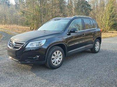Gebraucht VW Tiguan Team 170 PS (125 kW) 2011 Schwarz SUV