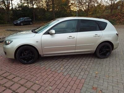 Silber Gebraucht 2007 Mazda 3 Inclusive Limousine | 2.499 € (Fairer Preis)